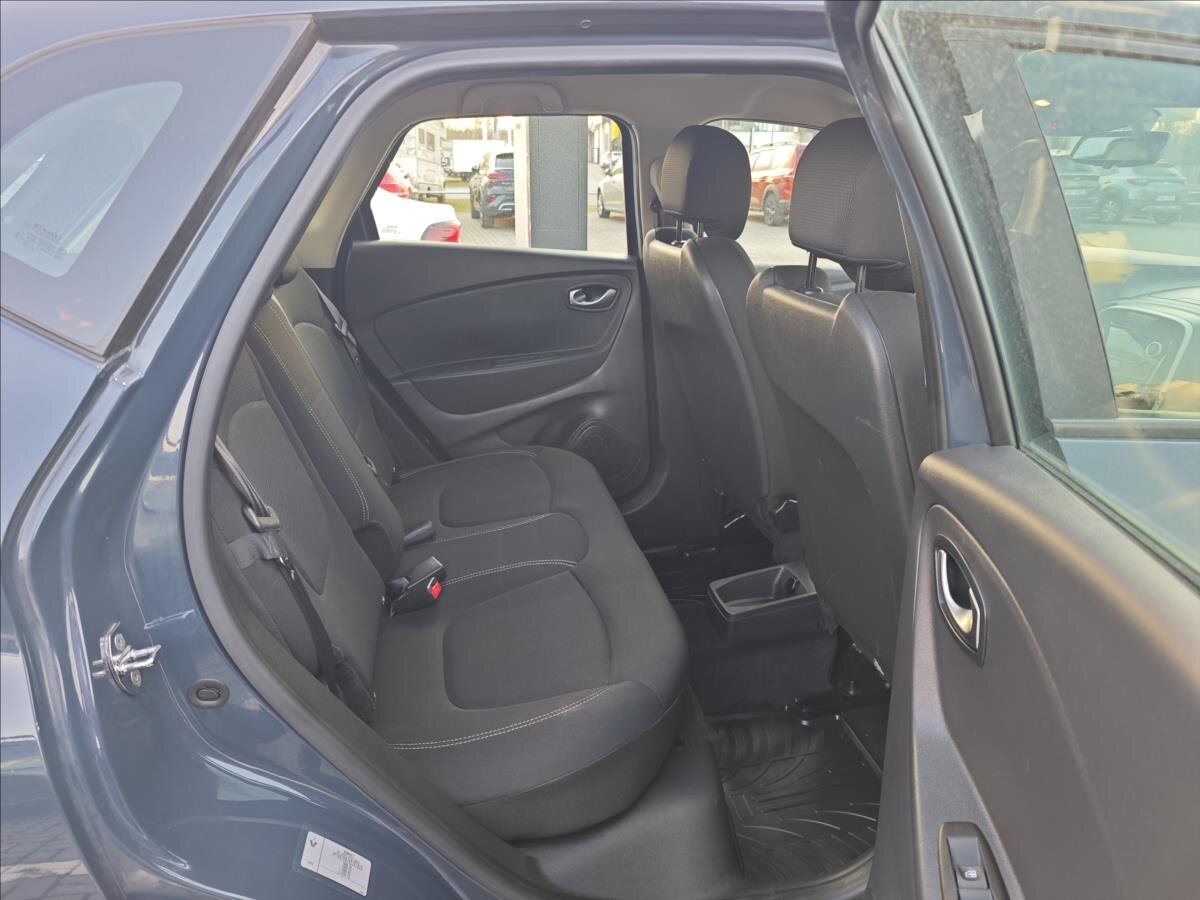 Renault Captur SUV / Terénní 898,0 66 kw
