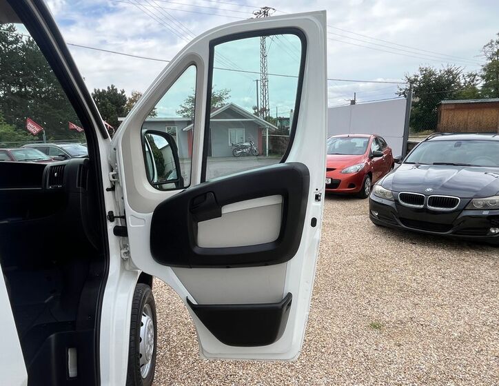 Peugeot Boxer 18