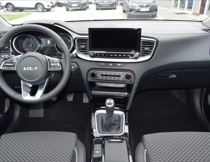 KIA XCeed 5