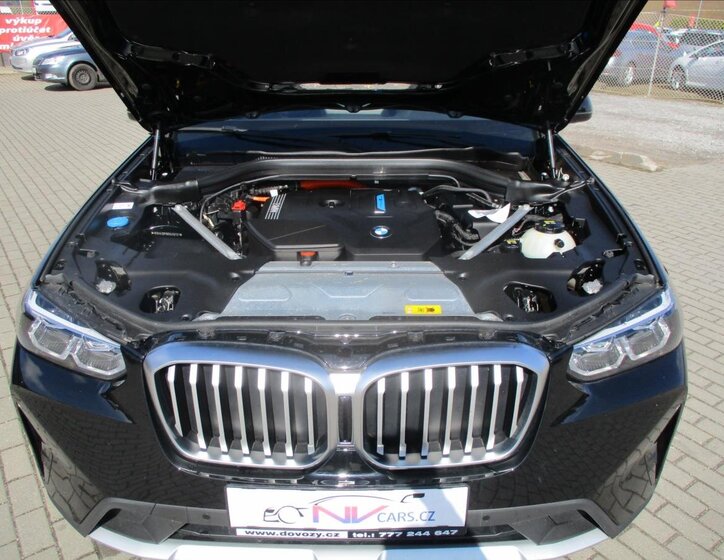 BMW X3 SUV / Terénní 2,0 l 215 kw