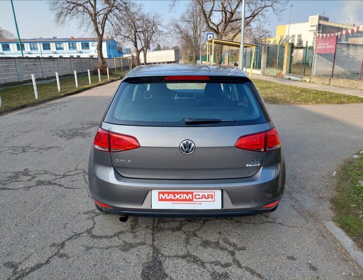 Volkswagen Golf Hatchback 1,2 l 81 kw