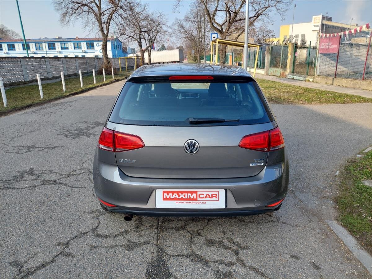 Volkswagen Golf Hatchback 1,2 l 81 kw