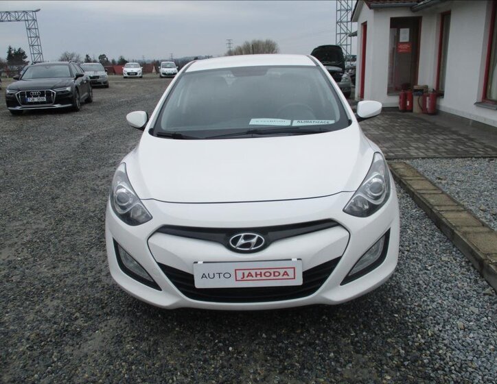 Hyundai i30 Hatchback 1,6 l 88 kw