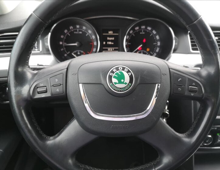 Škoda Superb Sedan / Limuzína 2,0 l 147 kw