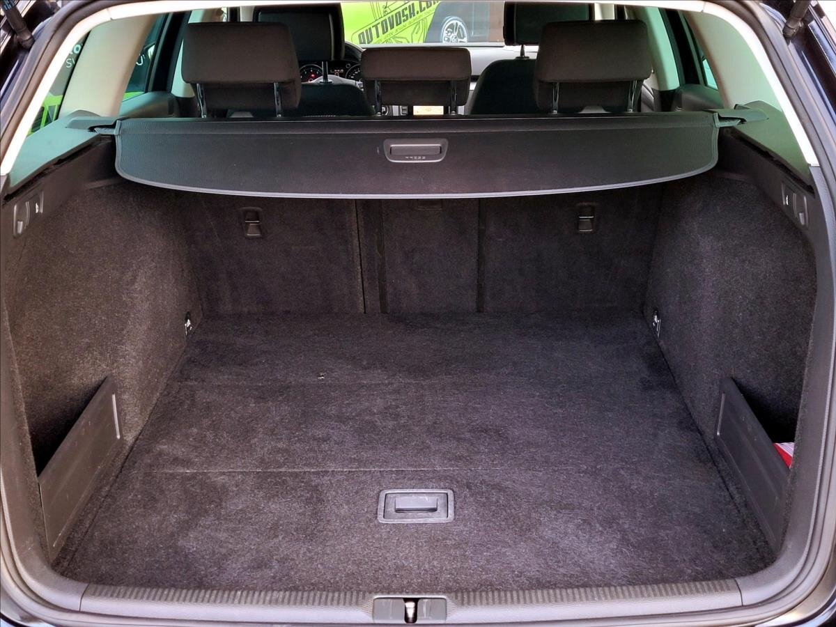 Volkswagen Passat Kombi 1,4 l 90 kw