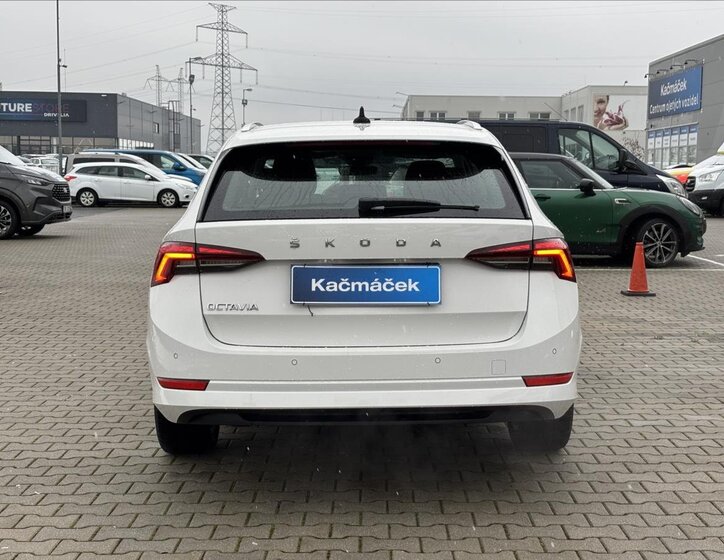 Škoda Octavia Kombi 2,0 l 110 kw