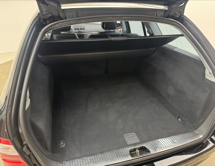 Mercedes-Benz Třídy E Kombi 3,0 l 170 kw