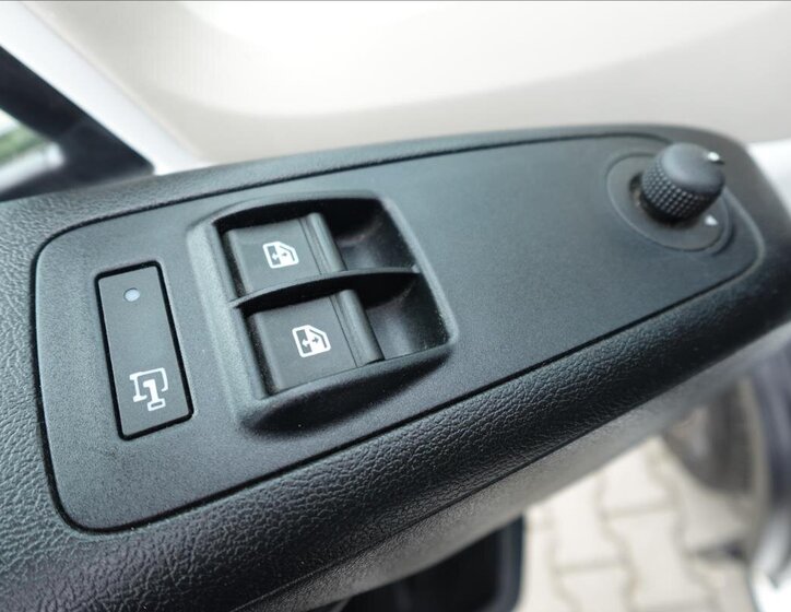 Peugeot Boxer Ostatní 2,2 l 121 kw