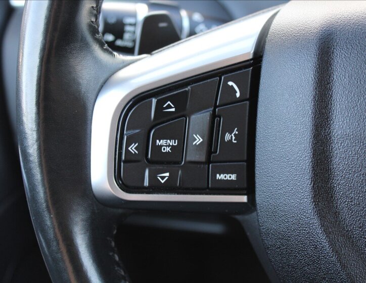 Land Rover Discovery Sport SUV / Terénní 2,0 l 110 kw