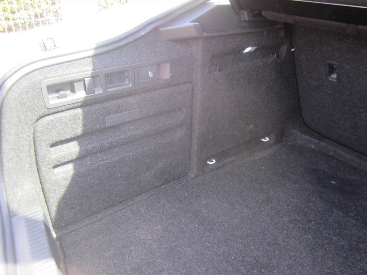 Škoda Superb Sedan 2,0 l 110 kw