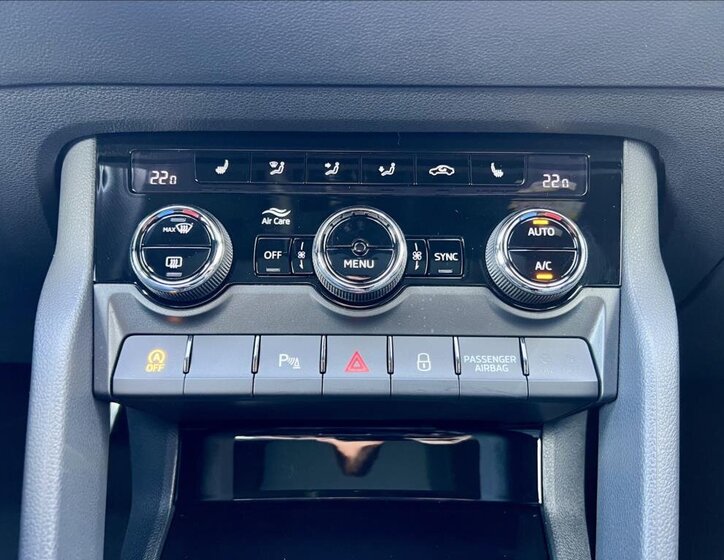 Škoda Karoq SUV / Terénní 2,0 l 140 kw