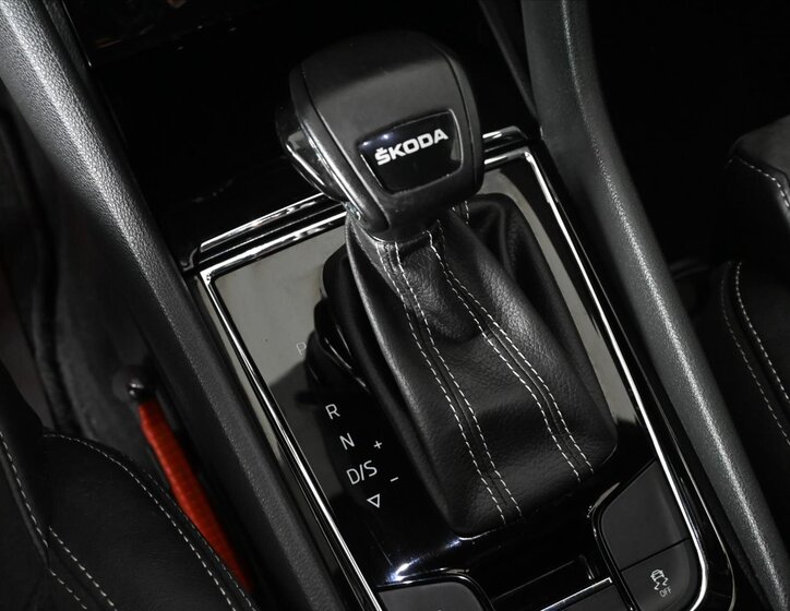 Škoda Kodiaq SUV / Terénní 1,5 l 110 kw