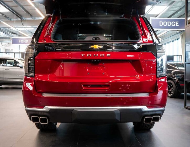 Chevrolet Tahoe SUV 6,2 l 313 kw