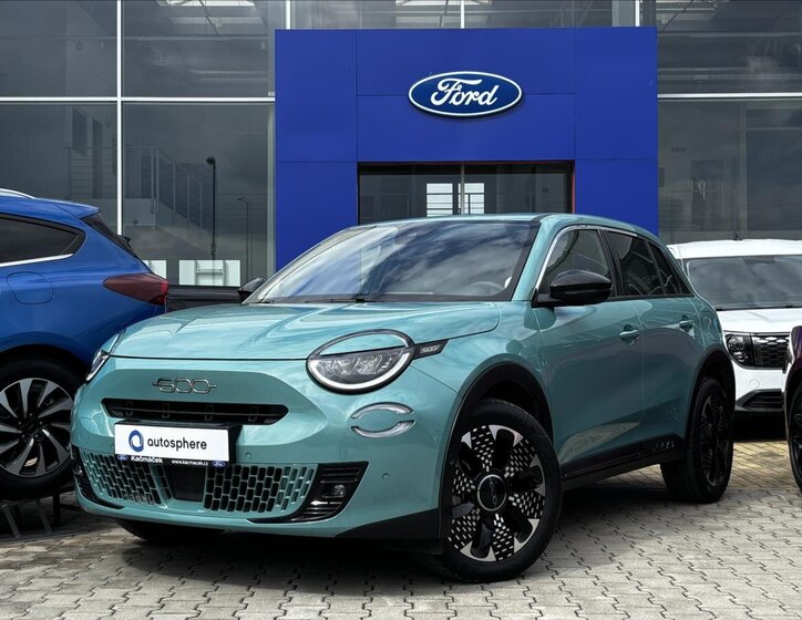 Fiat 600 SUV / Terénní 1,2 l 100 kw