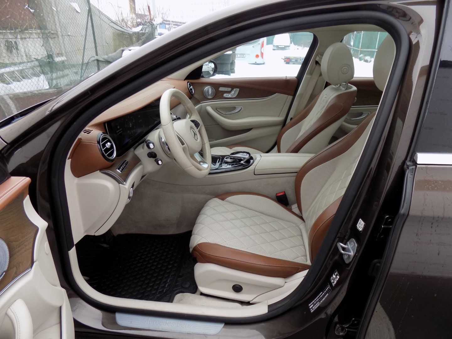 Mercedes-Benz Třídy E Sedan 2,0 l 143 kw