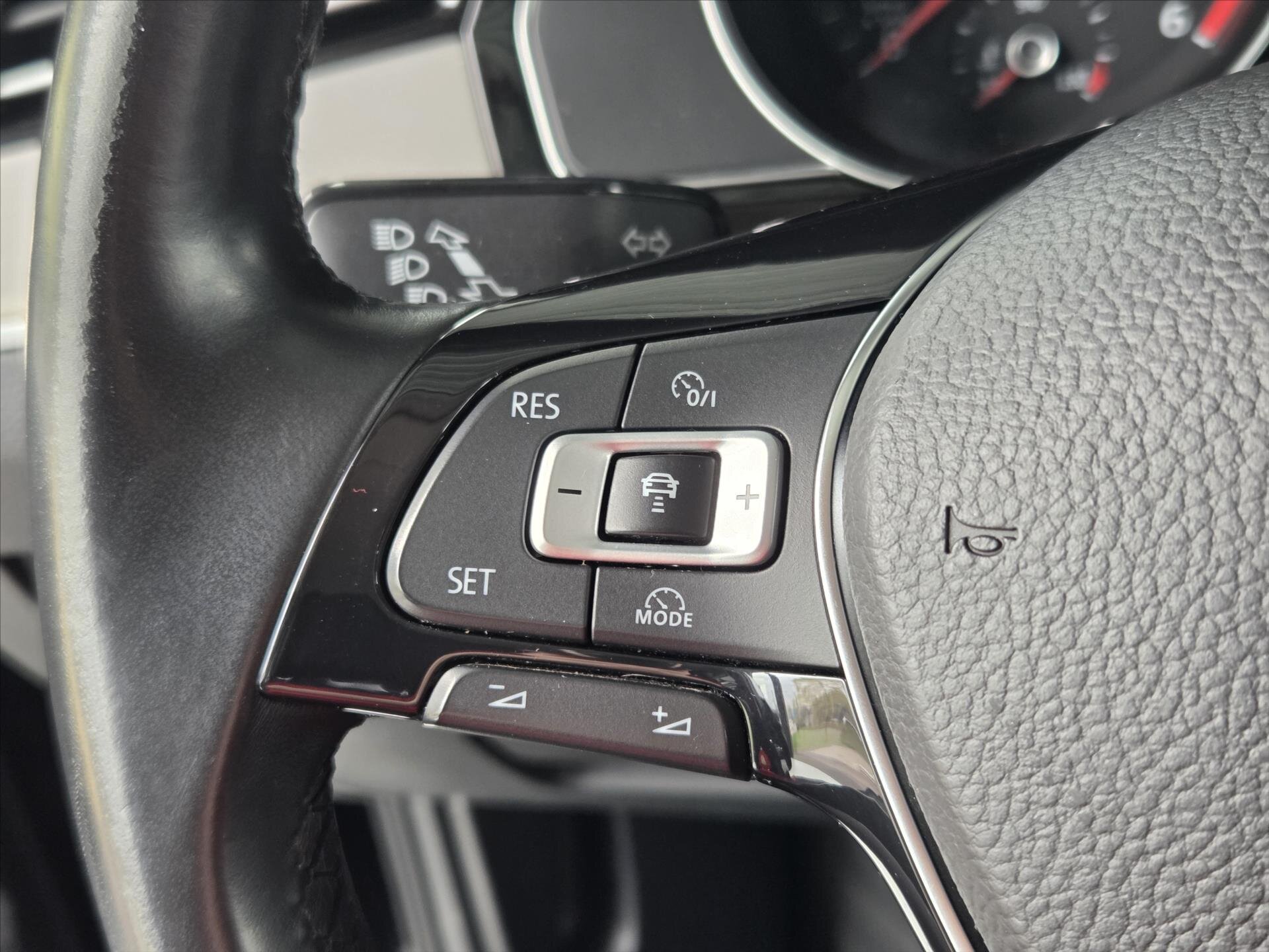 Volkswagen Passat Sedan / Limuzína 2,0 l 110 kw