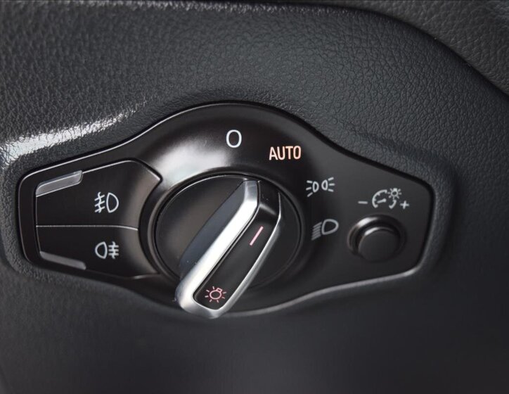 Audi Q5 SUV / Terénní 3,0 l 180 kw