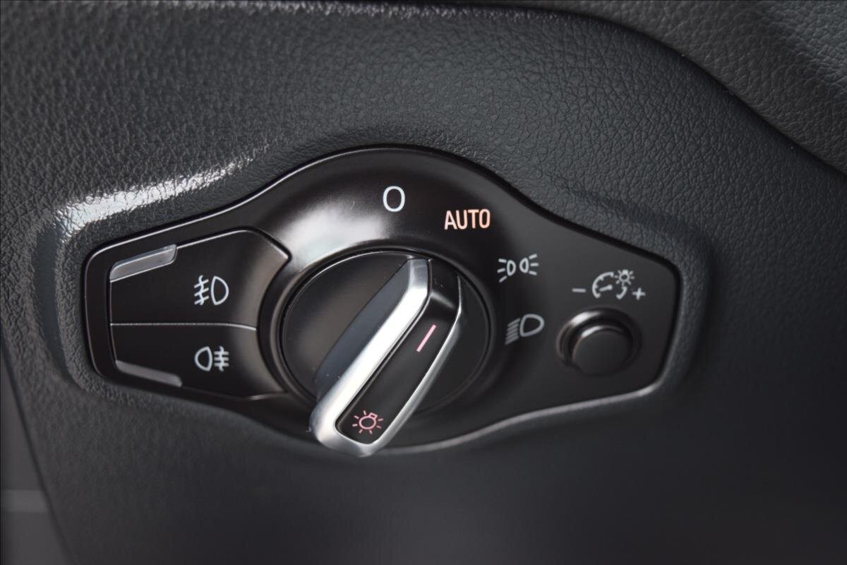 Audi Q5 SUV / Terénní 3,0 l 180 kw