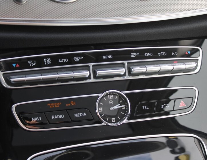 Mercedes-Benz Třídy E Sedan / Limuzína 2,0 l 155 kw