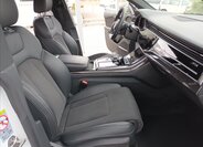 Audi SQ8 SUV / Terénní 4,0 l 320 kw
