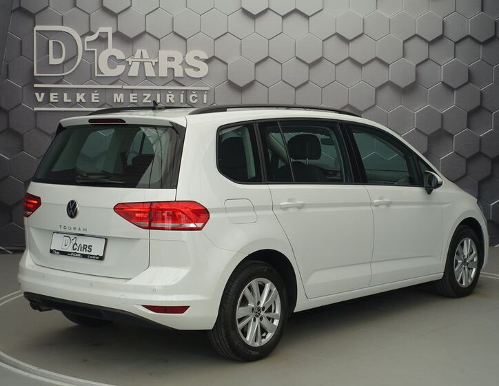Volkswagen Touran 5