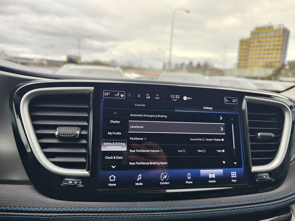 Chrysler Pacifica MPV 3,6 l 214 kw