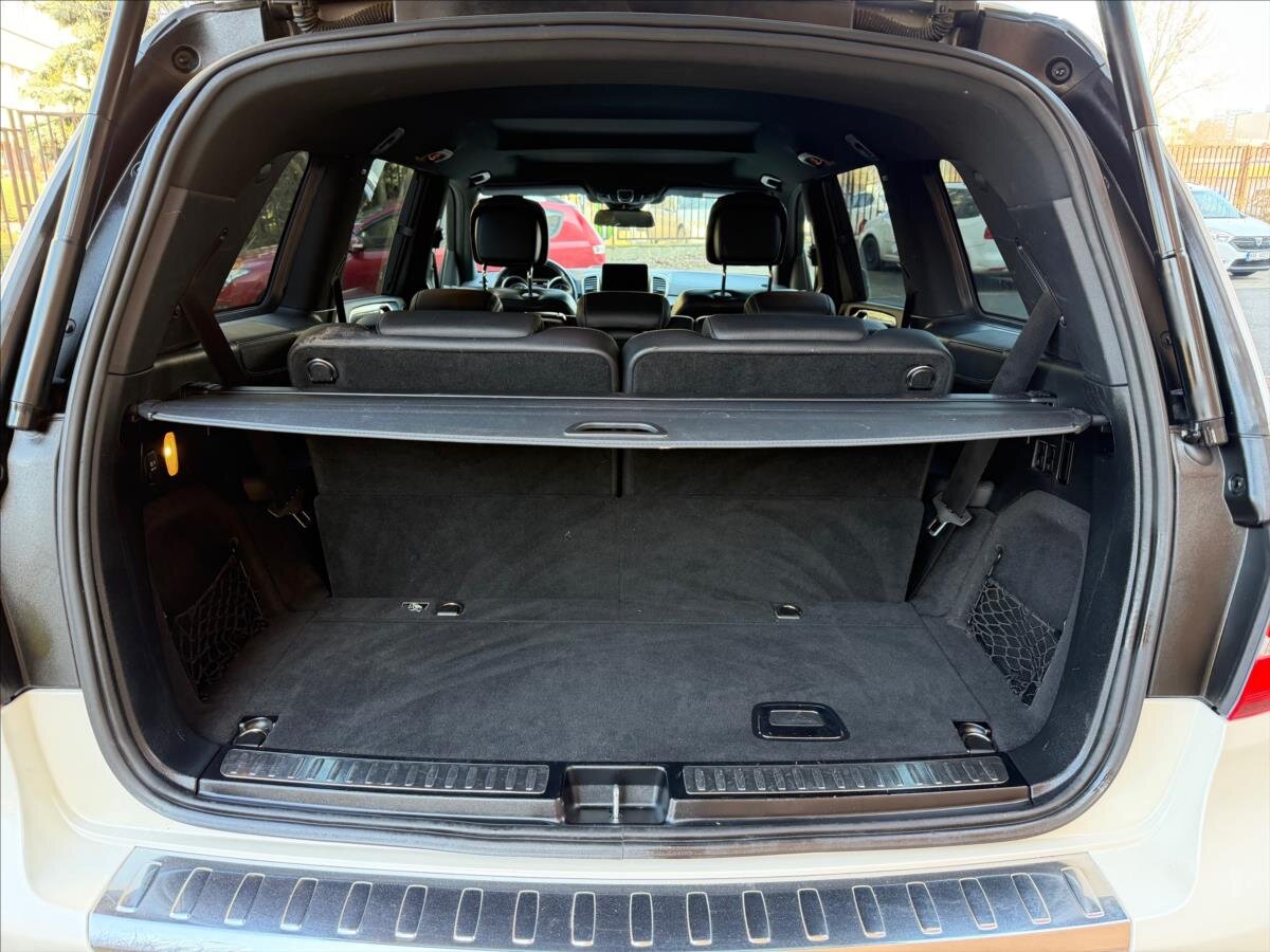 Mercedes-Benz GLS SUV / Terénní 3,0 l 190 kw