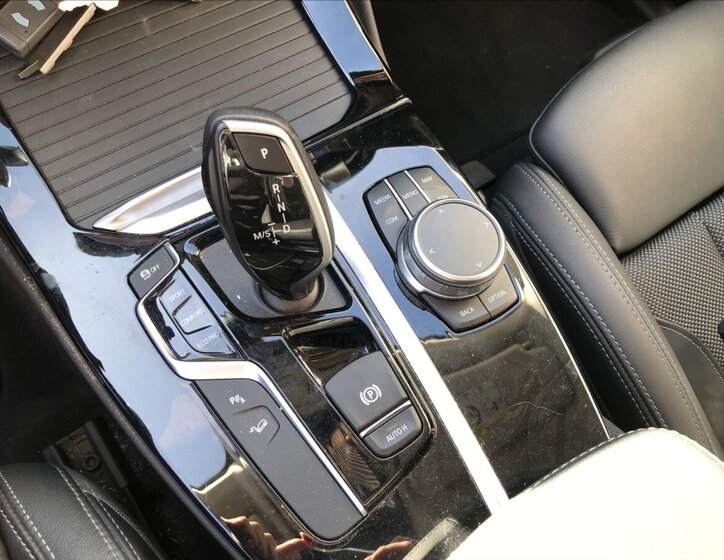 BMW X4 SUV / Terénní 2,0 l 140 kw