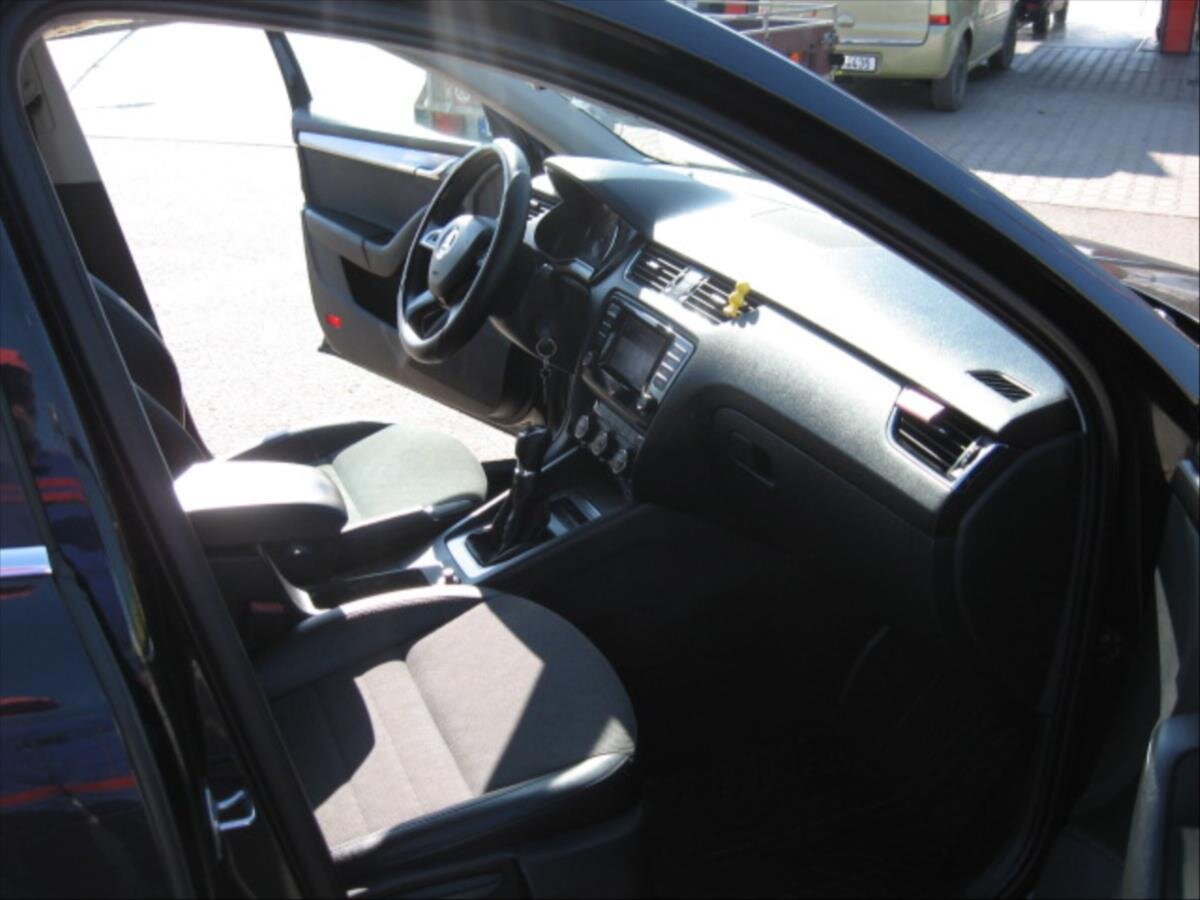 Škoda Octavia Kombi 1,6 l 77 kw