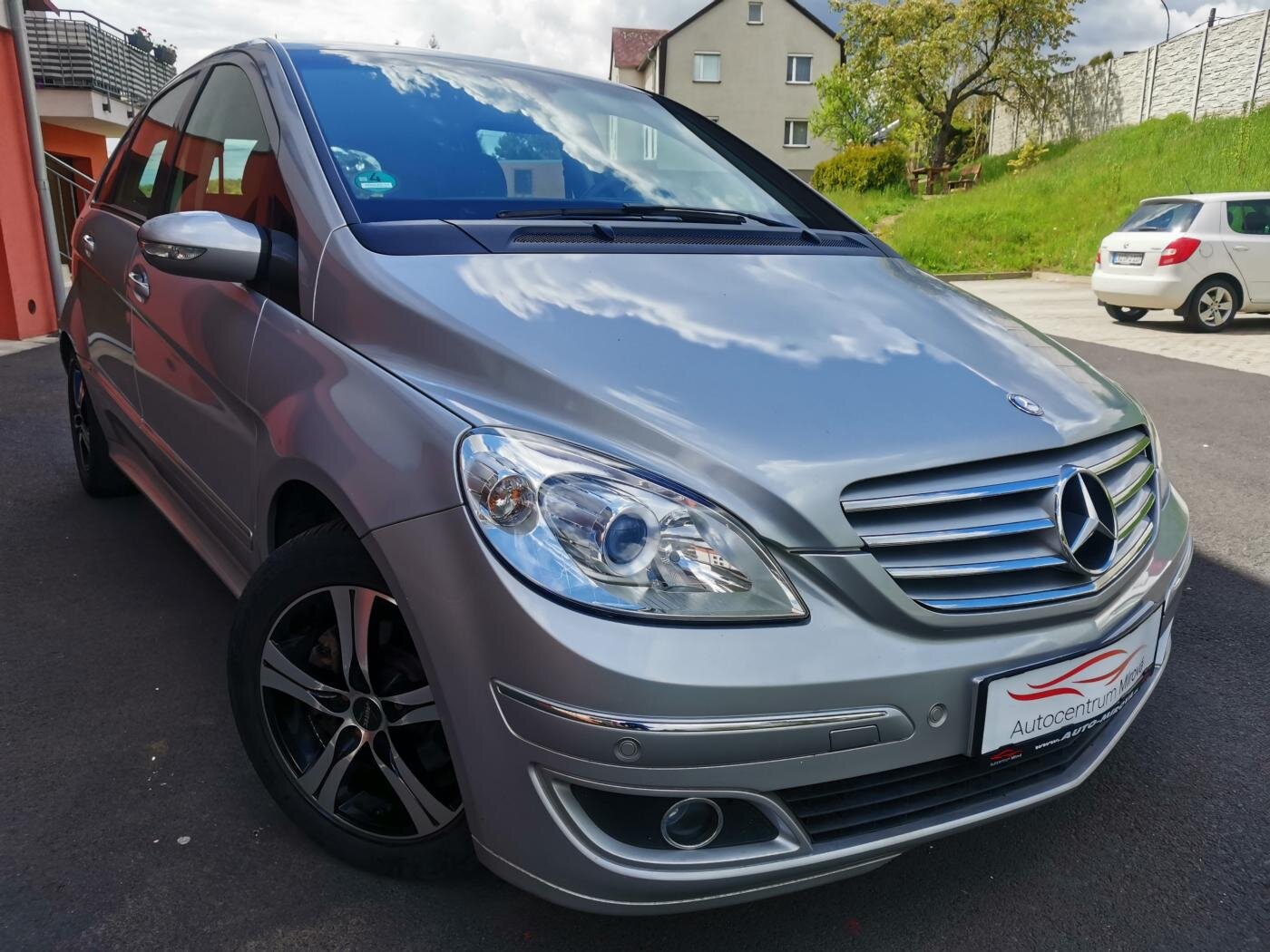 Mercedes-Benz Třídy B Hatchback 2,0 l 80 kw