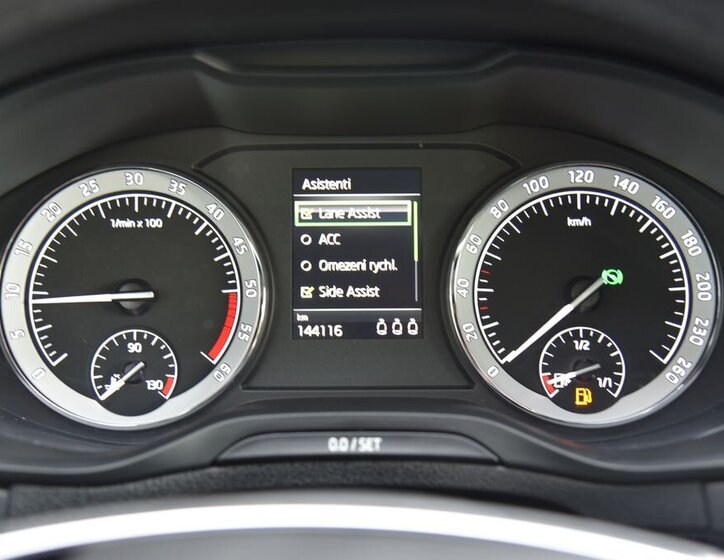 Škoda Karoq SUV / Terénní 2,0 l 85 kw