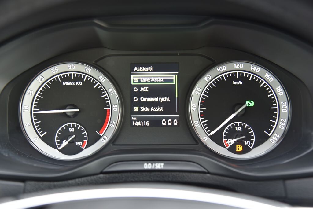 Škoda Karoq SUV / Terénní 2,0 l 85 kw