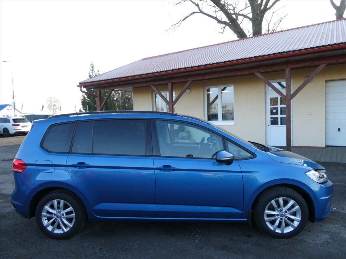 Volkswagen Touran MPV 1,2 l 81 kw