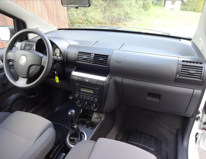 Volkswagen Fox Hatchback 1,4 l 51 kw