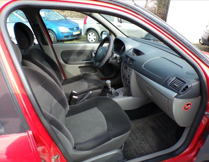 Renault Thalia Sedan 1,1 l 55 kw