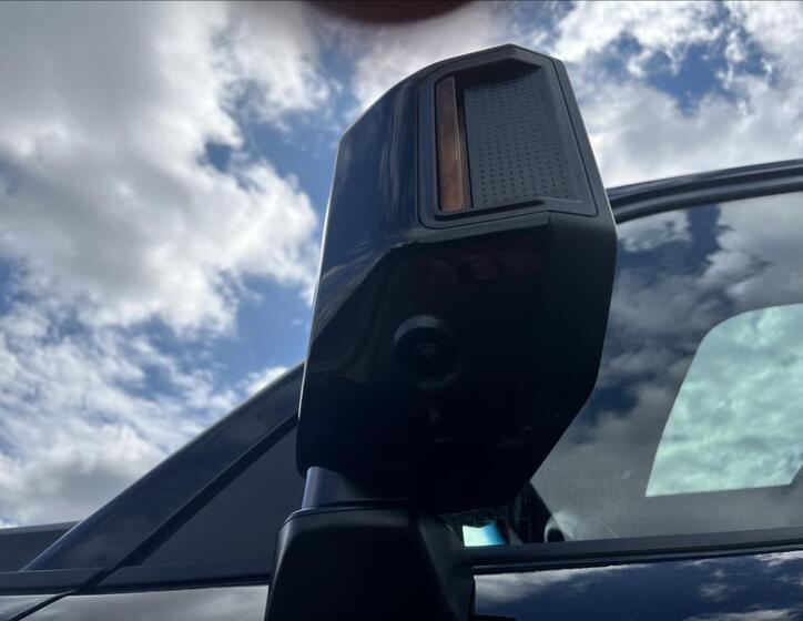 Toyota Land Cruiser 38