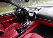 Porsche Cayenne 14