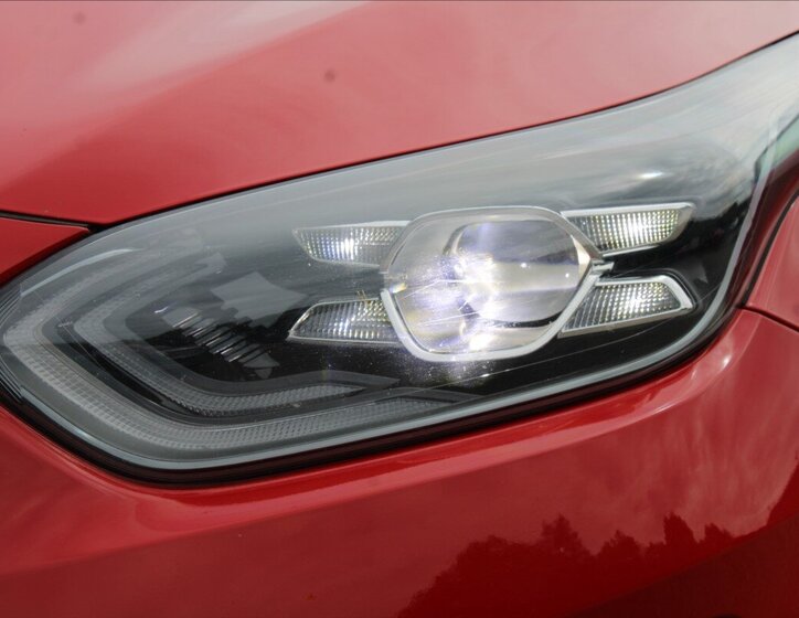 KIA ProCeed Kombi 1,6 l 150 kw