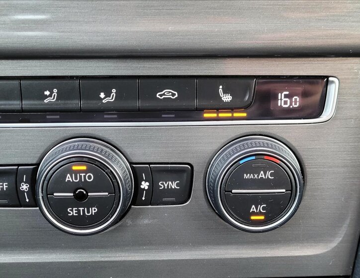 Volkswagen Golf Hatchback 1,2 l 63 kw