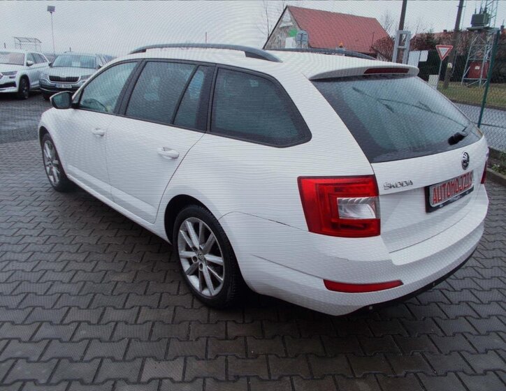 Škoda Octavia 12
