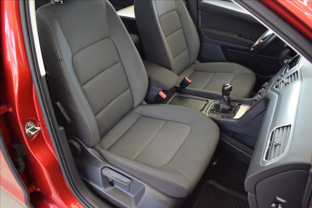 Volkswagen Golf Sportsvan Kombi 1,4 l 92 kw