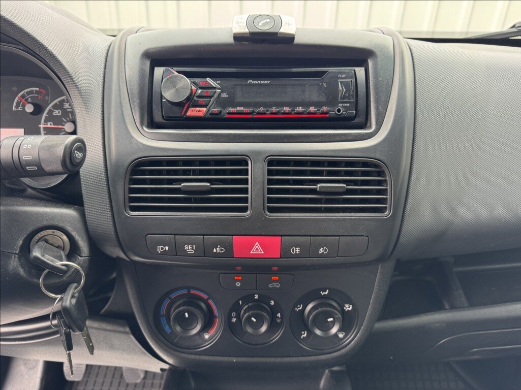 Fiat Dobló cargo Skříň 1,4 l 70 kw