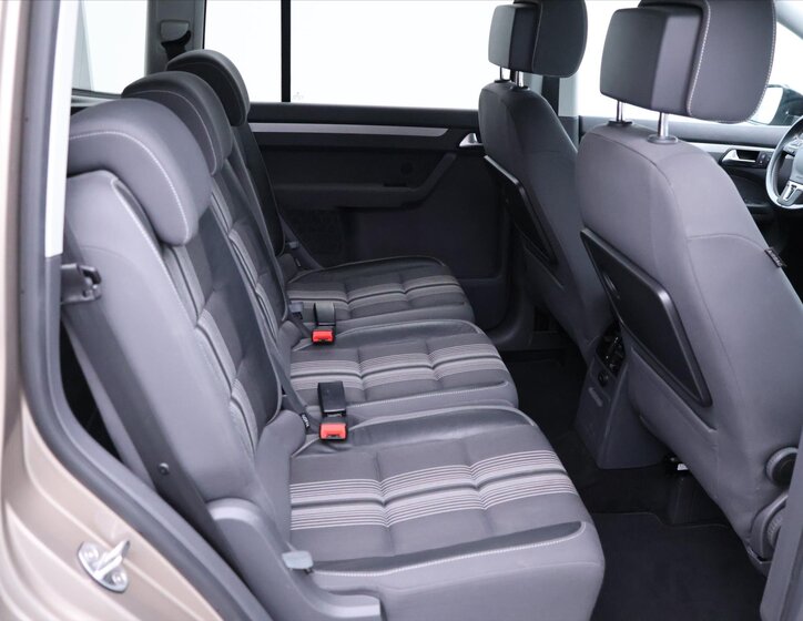 Volkswagen Touran MPV 1,4 l 103 kw