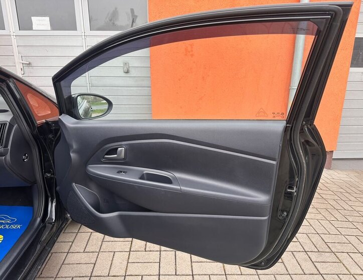 KIA Rio Hatchback 1,1 l 55 kw