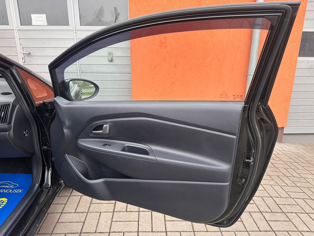 KIA Rio Hatchback 1,1 l 55 kw