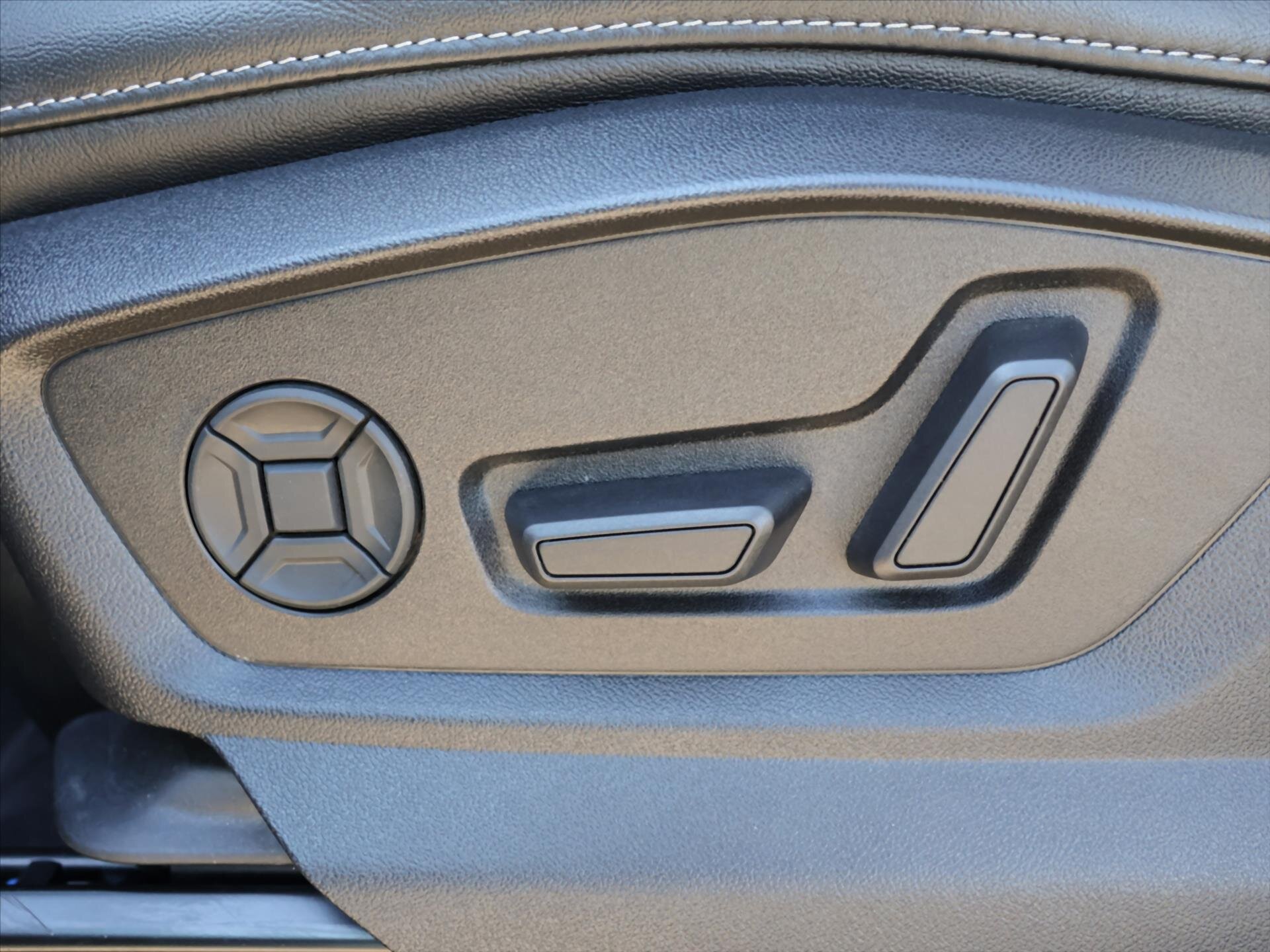 Audi Q7 SUV / Terénní 3,0 l 210 kw