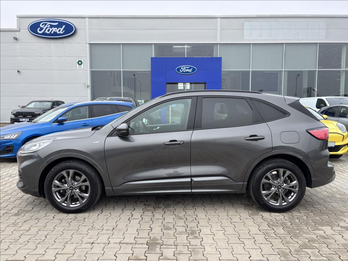 Ford Kuga SUV / Terénní 2,5 l 140 kw
