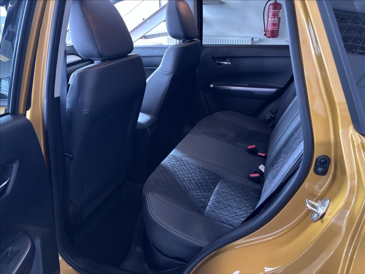 Suzuki Vitara SUV / Terénní 1,4 l 81 kw