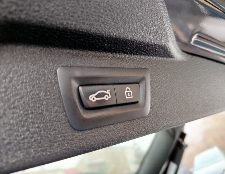 BMW X5 SUV 3,0 l 280 kw