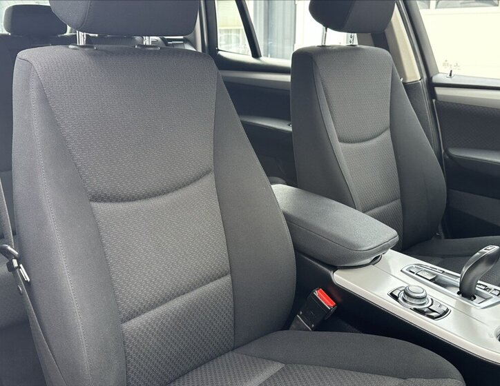 BMW X3 SUV / Terénní 2,0 l 180 kw